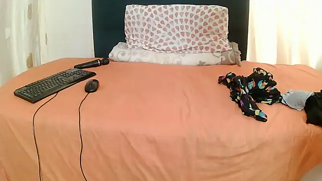 Exotic FreakyQueen online show from 02-17-26, 02:35