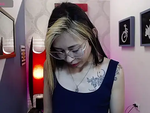 Liaaa Seraaph online show from 02-07-26, 01:59