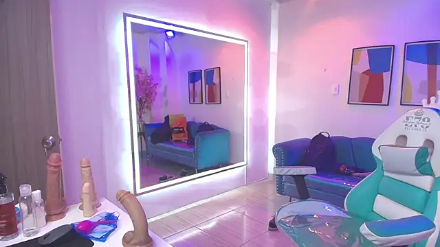 Madame scarlett online show from 04-15-26, 11:39