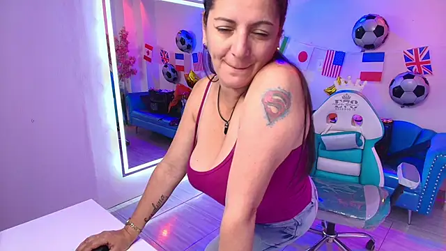 Snapshot of Madame_scarlett chatting on 07-02-26, 11:38 Madame scarlett online show from 07-02-26, 11:38
