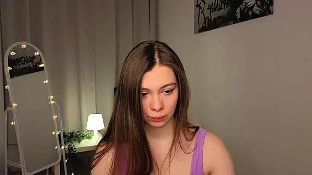 Snapshot of SiennaSayss chatting on 02-16-26, 05:14 SiennaSayss online show from 02-16-26, 05:14