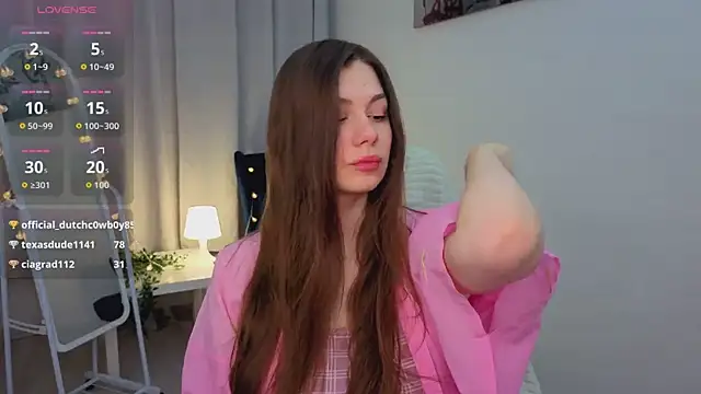 Snapshot of SiennaSayss chatting on 02-26-26, 05:28 SiennaSayss online show from 02-26-26, 05:28