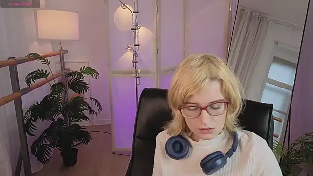 Akimo  online show from 03-02-26, 01:40