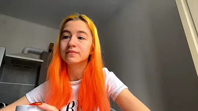 EmilyHein online show from 02-05-26, 07:02