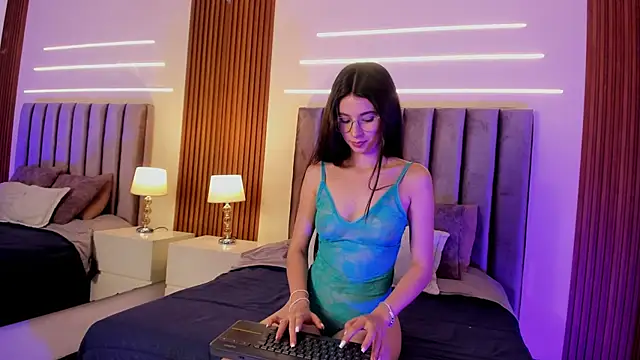 LilyHartt online show from 04-15-26, 03:08