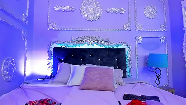 Lilith Naugthy online show from 04-14-26, 11:49