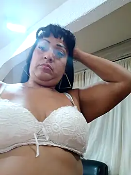 SabrinaColin online show from 04-19-26, 04:23