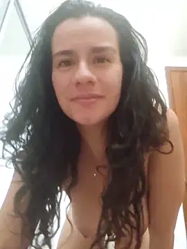 Snapshot of _ChloeRed chatting on 05-13-26, 04:59 ChloeRed online show from 05-13-26, 04:59