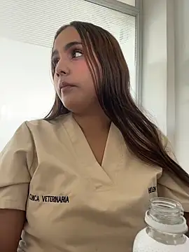 Noa Harper- online show from 04-11-26, 08:35