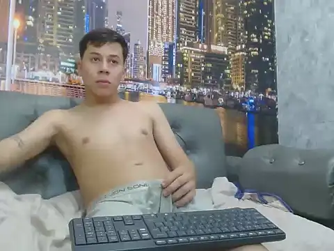 santiago xxxcol online show from 03-27-26, 11:26