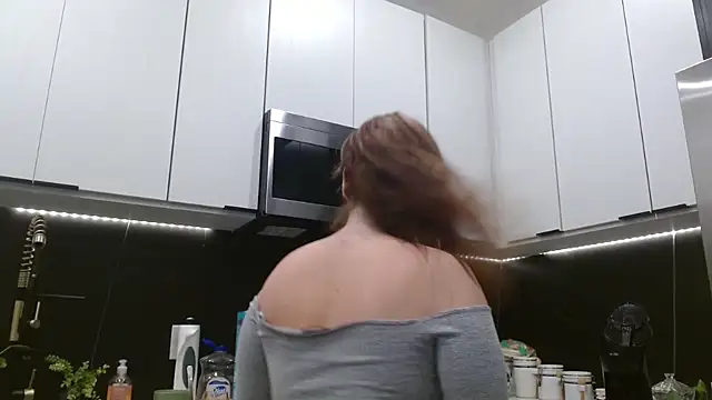 HazelSkyesChat online show from 04-13-26, 05:29