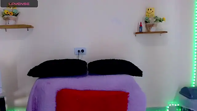 Darianna Atehortua online show from 02-22-26, 01:09