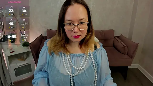 Snapshot of Dixon_Ross chatting on 05-19-26, 11:38 Dixon Ross online show from 05-19-26, 11:38