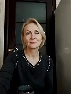 MichelleSolis online show from 04-09-26, 03:28