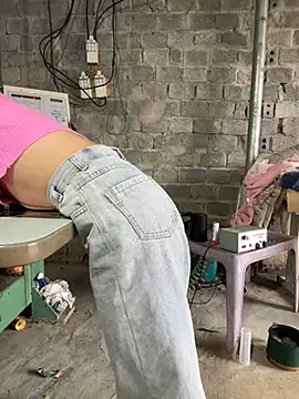 Snapshot of susin-beo chatting on 02-05-26, 01:32 susin-beo online show from 02-05-26, 01:32