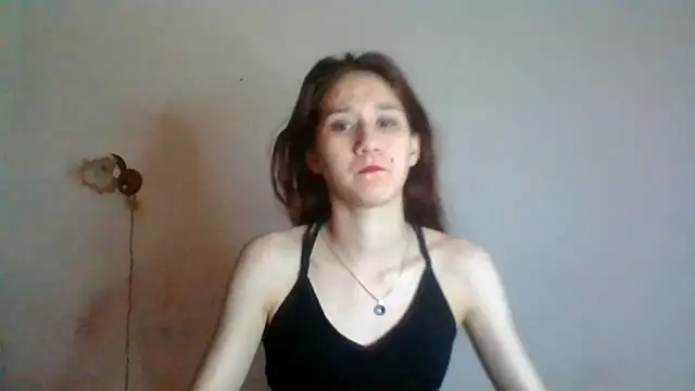 Snapshot of NickiKisinger chatting on 05-13-26, 07:28 NickiKisinger online show from 05-13-26, 07:28