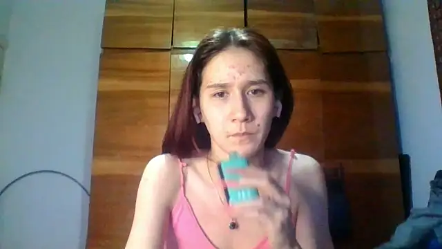 Snapshot of NickiKisinger chatting on 05-22-26, 07:04 NickiKisinger online show from 05-22-26, 07:04