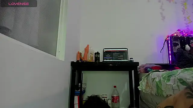 Snapshot of catthi_mont chatting on 07-30-26, 12:48 catthi mont online show from 07-30-26, 12:48