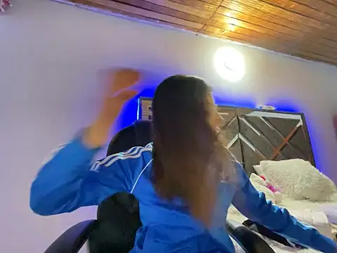 alison parkerr26 online show from 02-10-26, 02:37