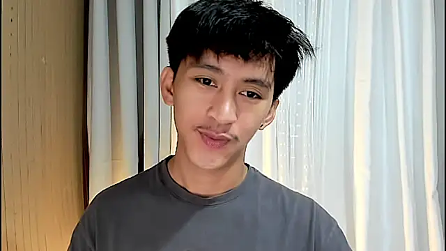  andrie69  online show from 04-09-26, 12:43