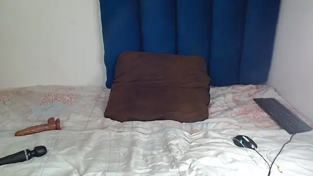 Snapshot of SexyyMandy chatting on 05-20-26, 07:14 SexyyMandy online show from 05-20-26, 07:14