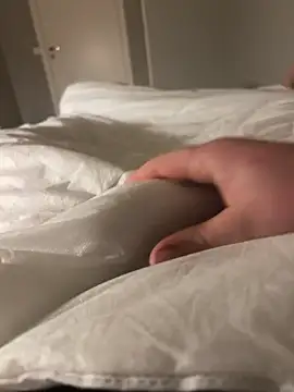 siisidjfjfjdj online show from 02-28-26, 05:41