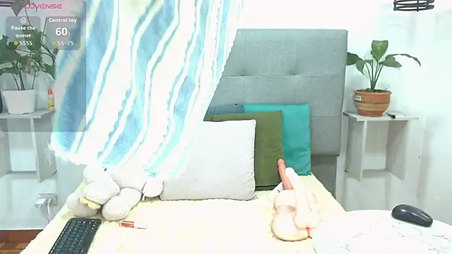 Sophia Valentina online show from 04-09-26, 04:34