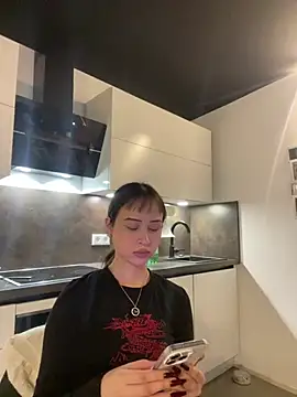 Just-Lilly online show from 04-11-26, 07:45