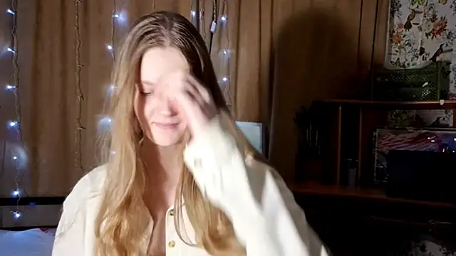 Snapshot of TaliaBerks chatting on 02-02-26, 01:21 TaliaBerks online show from 02-02-26, 01:21