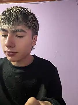 AlexanderCollman2 online show from 04-08-26, 02:11