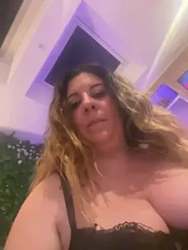 JasmineGlow7 online show from 06-01-26, 07:37