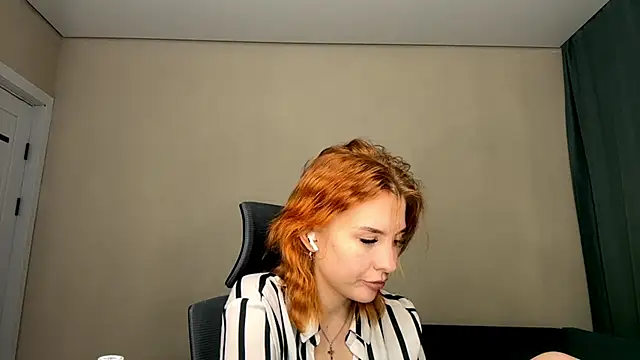 LuxuryRita online show from 02-09-26, 01:48