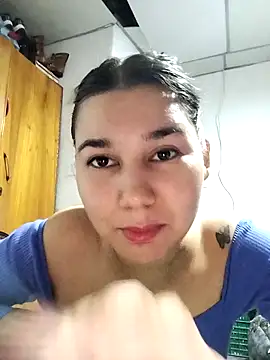 Snapshot of Merliah_1 chatting on 04-17-26, 01:14 Merliah 1 online show from 04-17-26, 01:14