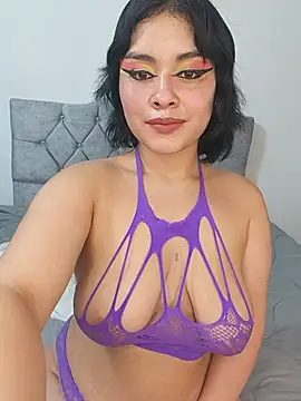 zoe love18 online show from 05-19-26, 04:41