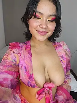 Snapshot of zoe_love18 chatting on 07-30-26, 11:15 zoe love18 online show from 07-30-26, 11:15