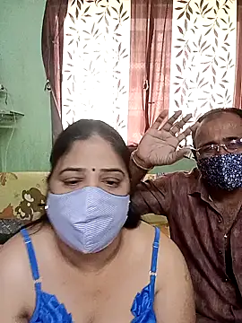 HoneyHush online show from 02-05-26, 07:13