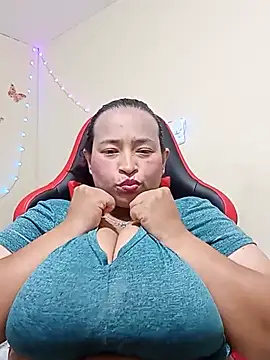 BustySexy Nataly online show from 07-30-26, 08:24
