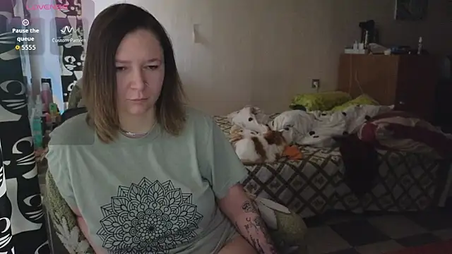 Ozalin  online show from 04-15-26, 10:11