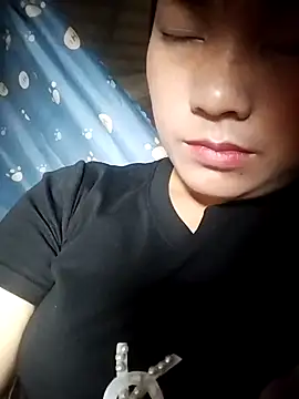 cute-hiphop online show from 05-07-26, 01:55