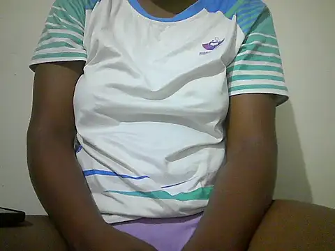 Snapshot of Lebo2004 chatting on 05-27-26, 06:54 Lebo2004 online show from 05-27-26, 06:54