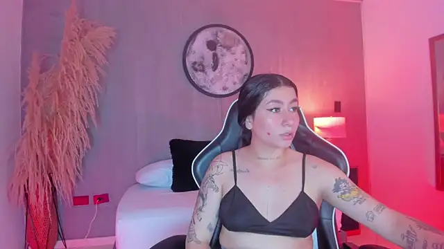 charlottee27  online show from 05-23-26, 02:28