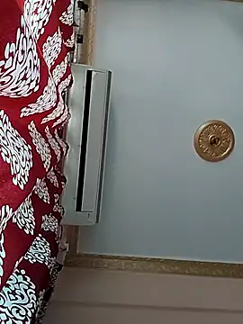 Mumbai handsom92 online show from 04-20-26, 04:15