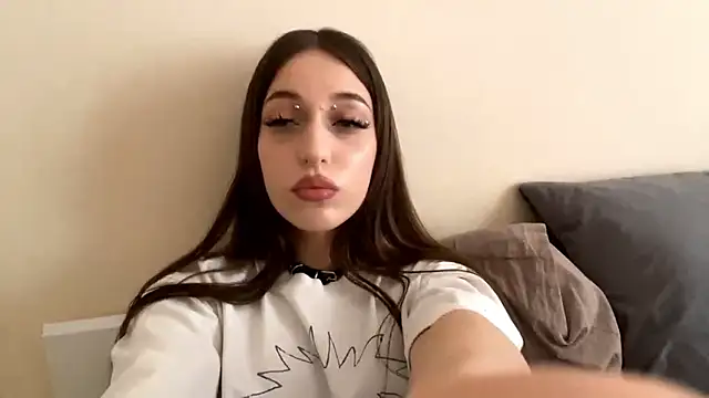 CutieWorm online show from 02-01-26, 11:20