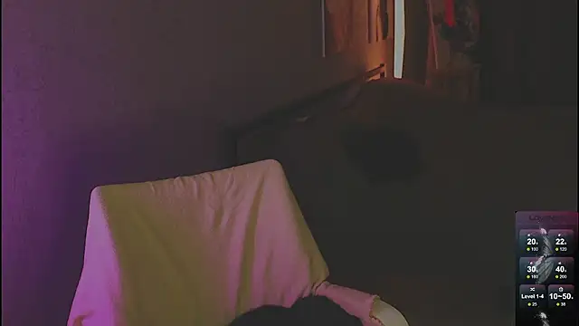 Alisia here online show from 02-04-26, 03:29