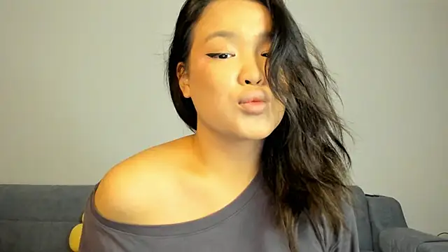 luna yum online show from 02-10-26, 07:29