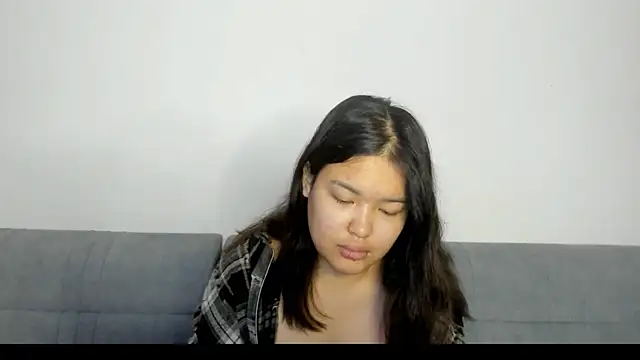 luna yum online show from 02-25-26, 07:23