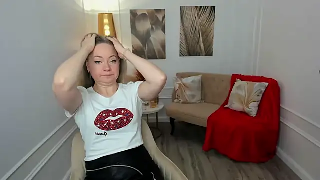 CharlotteKerti online show from 02-10-26, 11:47