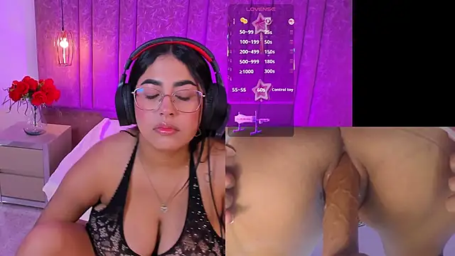 MarihanFerrer online show from 03-12-26, 09:21