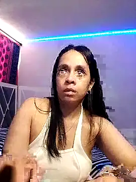 Snapshot of paula_lopez__ chatting on 06-25-26, 06:34 paula lopez online show from 06-25-26, 06:34