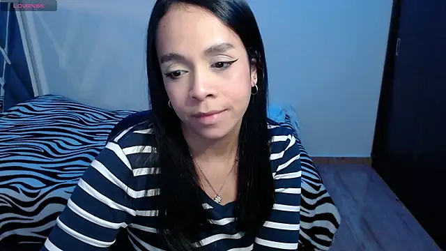 Snapshot of paula_lopez__ chatting on 07-02-26, 10:05 paula lopez online show from 07-02-26, 10:05